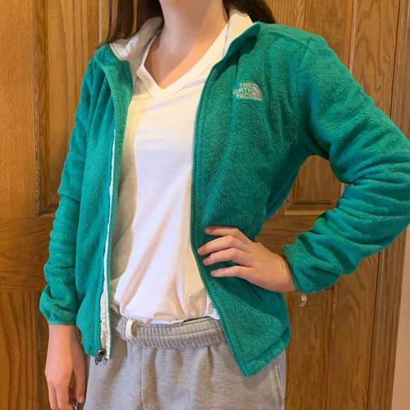 The North Face fuzzy jacket - Picture 5 of 6